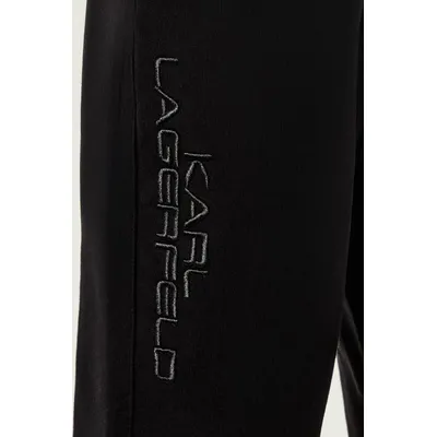 Спортивний костюм