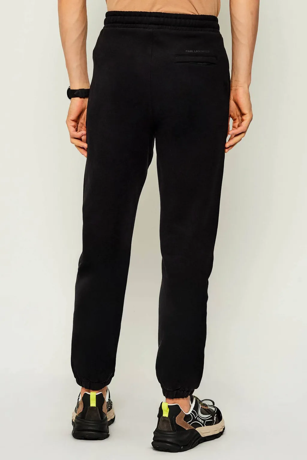 Спортивный костюм  - фото 8