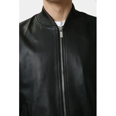 Шкіряна куртка