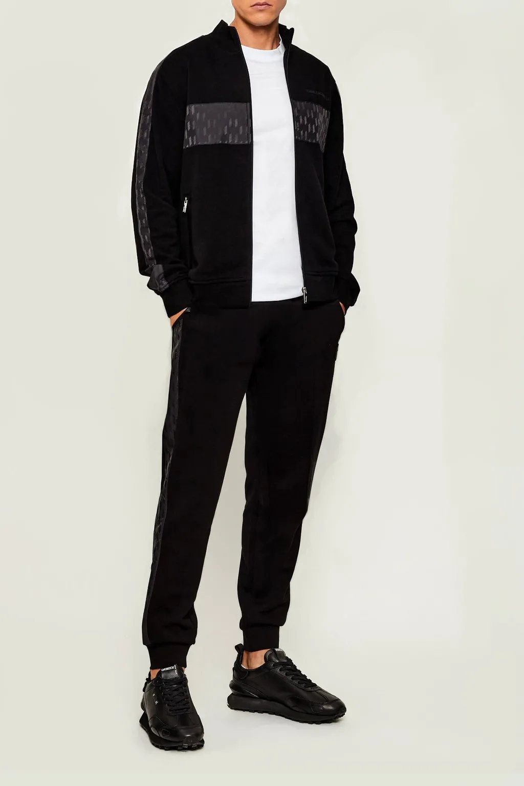 Спортивний костюм 