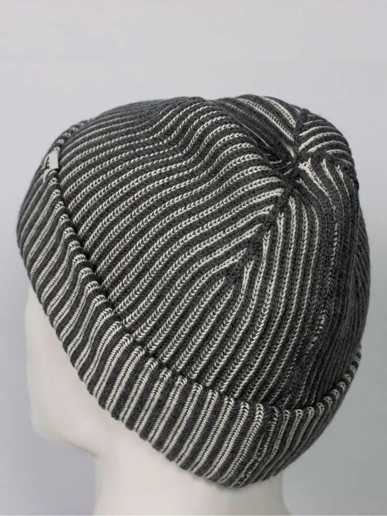 Шапка  - фото 1