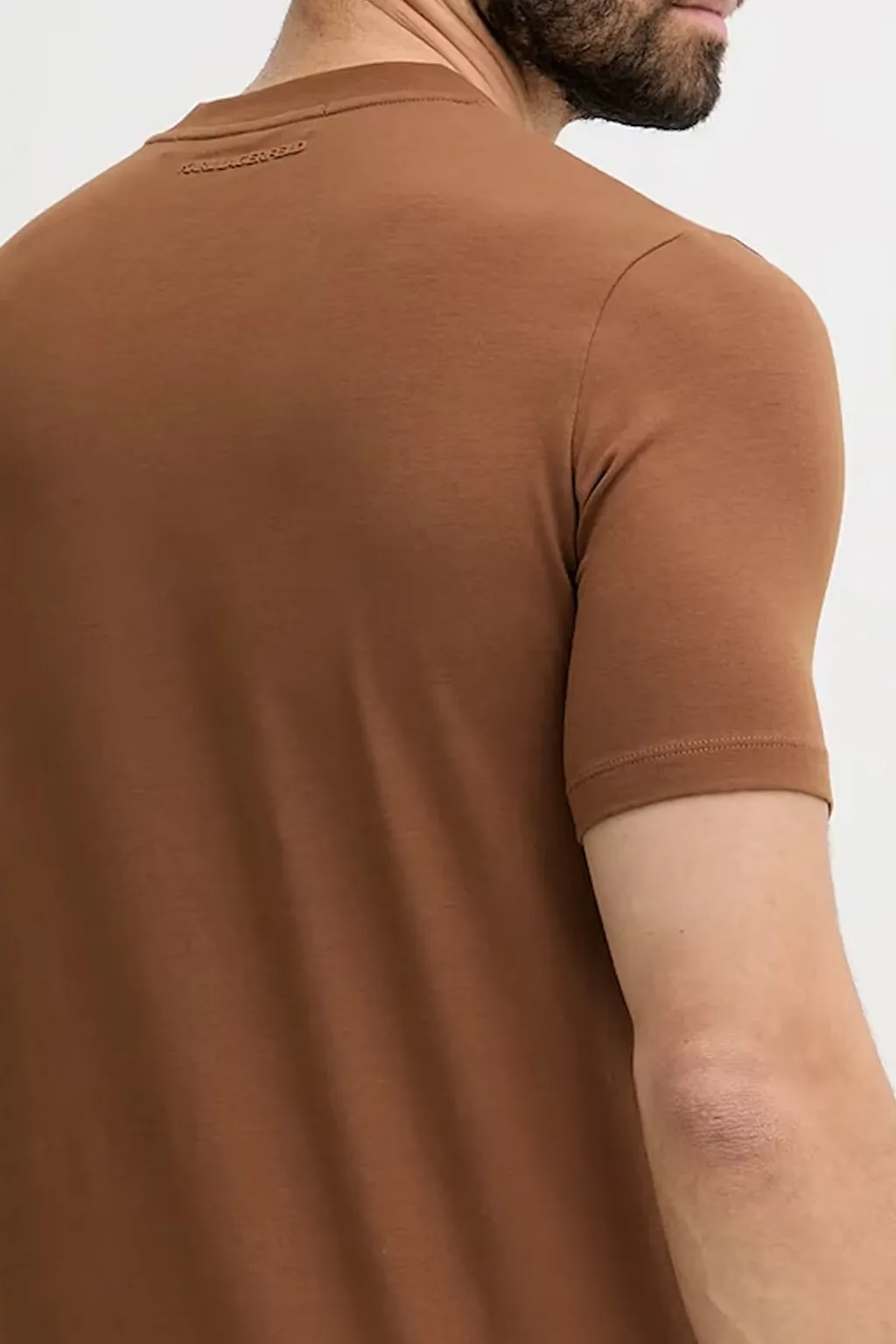 Футболка  - фото 1